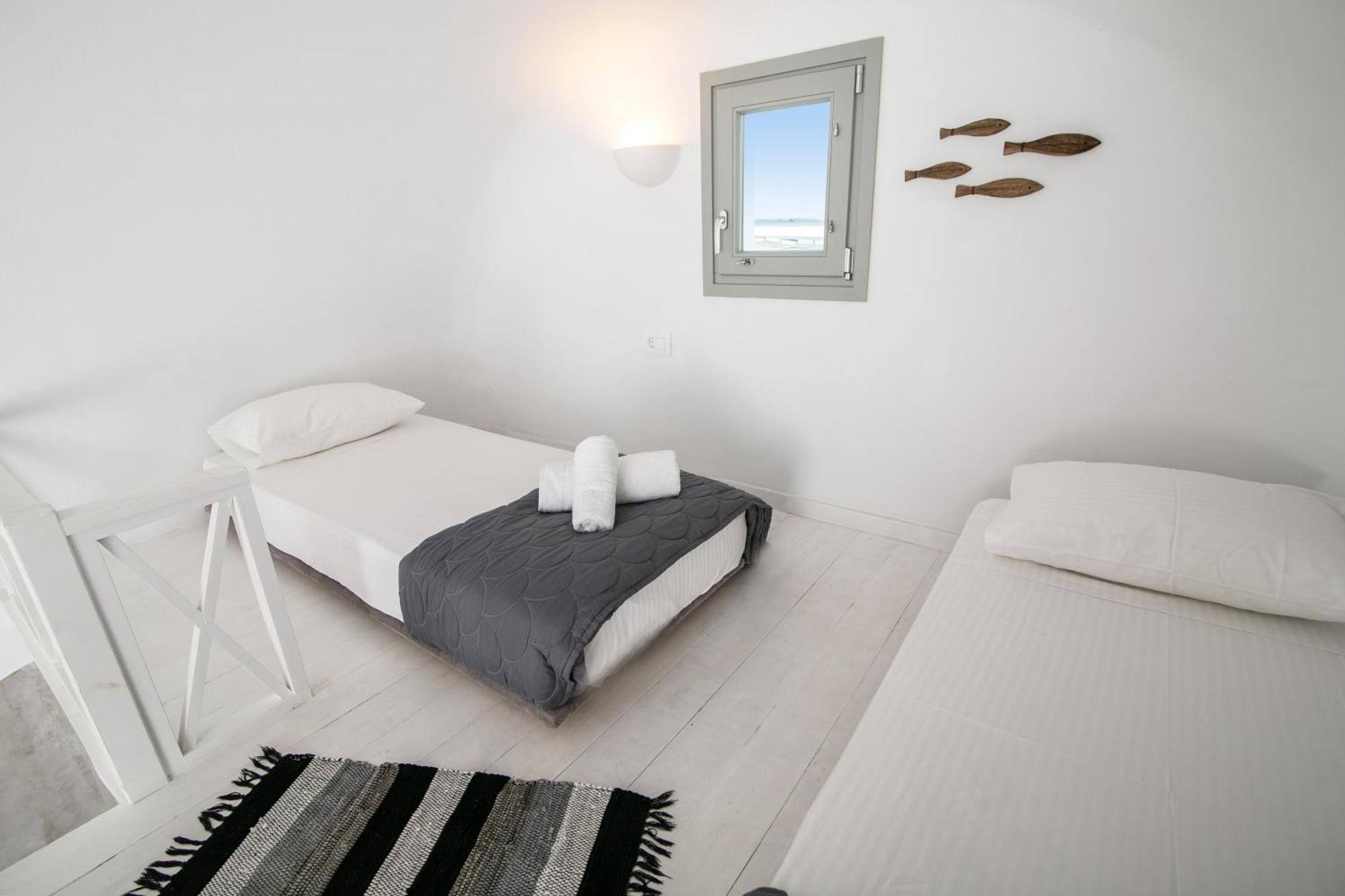 Shades Of White Villas Emporio  Luaran gambar