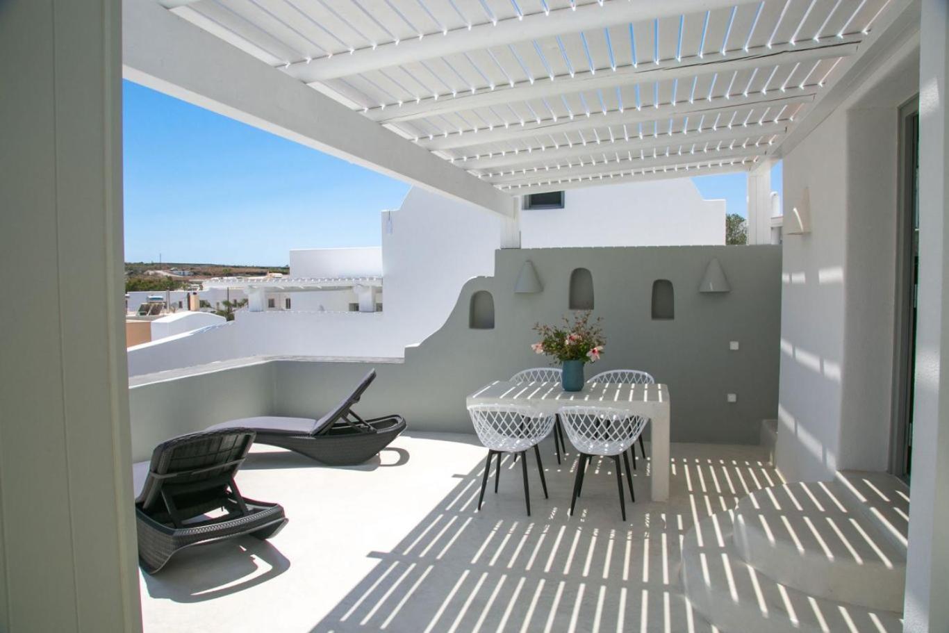 Shades Of White Villas Emporio  Luaran gambar